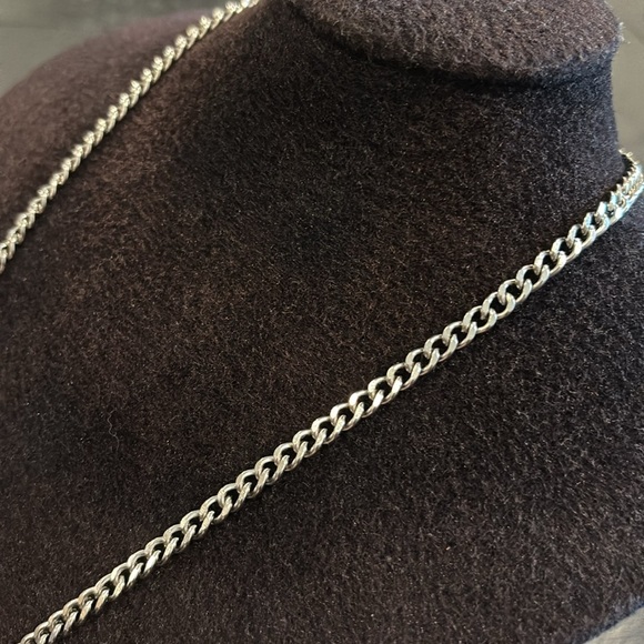 Men's Stainless Steel Silver Cuban Link Chain Necklace - Picture 3 of 7